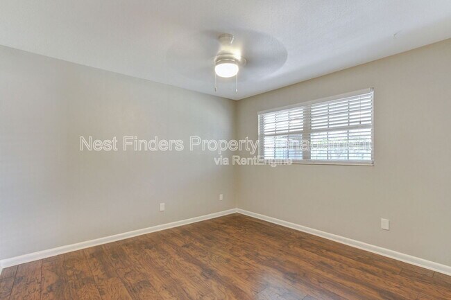 Building Photo - 748 Foxbriar Cove