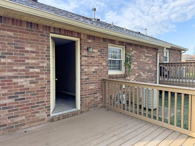 Building Photo - 3055 Woody Ln