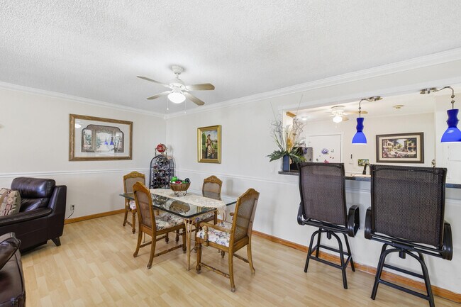 Building Photo - 4851 NW 21st St