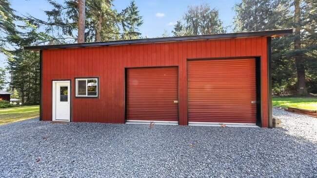 Building Photo - 2742 Umatilla Dr
