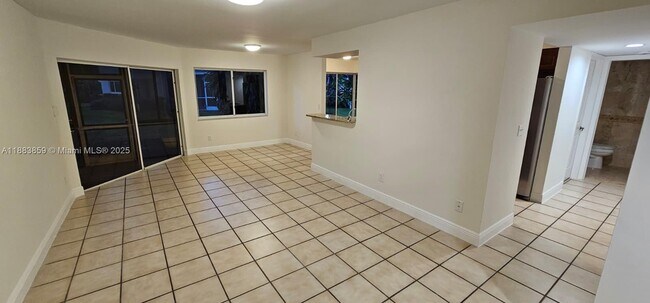 Building Photo - 9220 NW 9th Pl