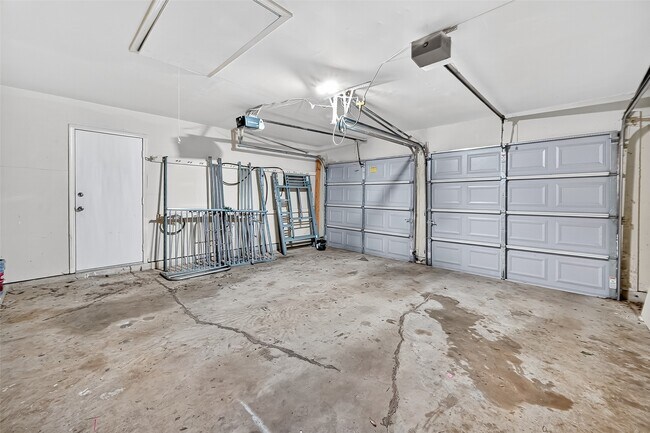 Building Photo - 1535 Beaconshire Rd