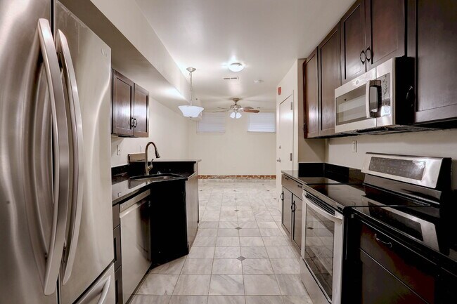 Building Photo - 2020 N Calvert St