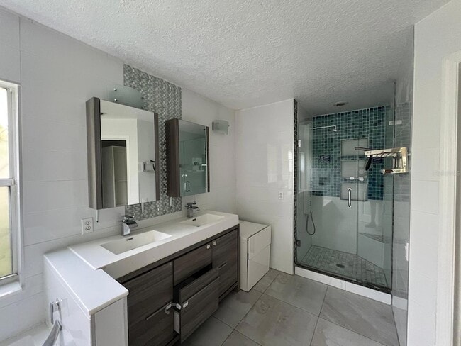 Building Photo - 6417 Winder Oaks Blvd