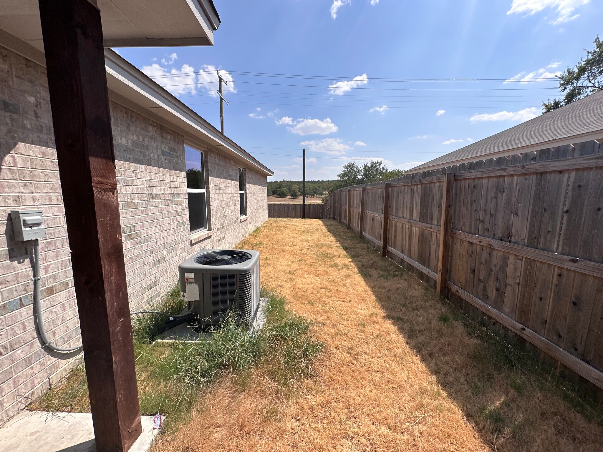 Building Photo - 1239 Liberation Ln