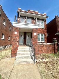 Building Photo - 3865 Alberta St