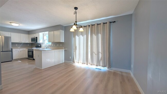 Building Photo - 247 New Richmond Dr