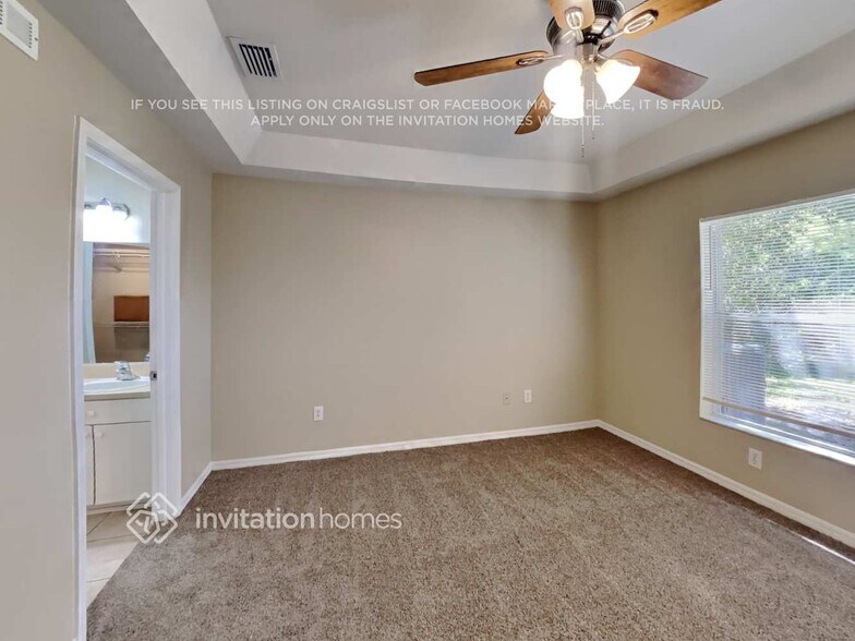 Building Photo - 2532 Butterfly Landing Dr