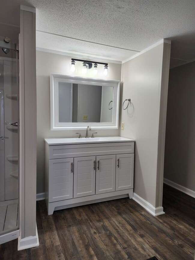 Building Photo - 110 Poston Dr