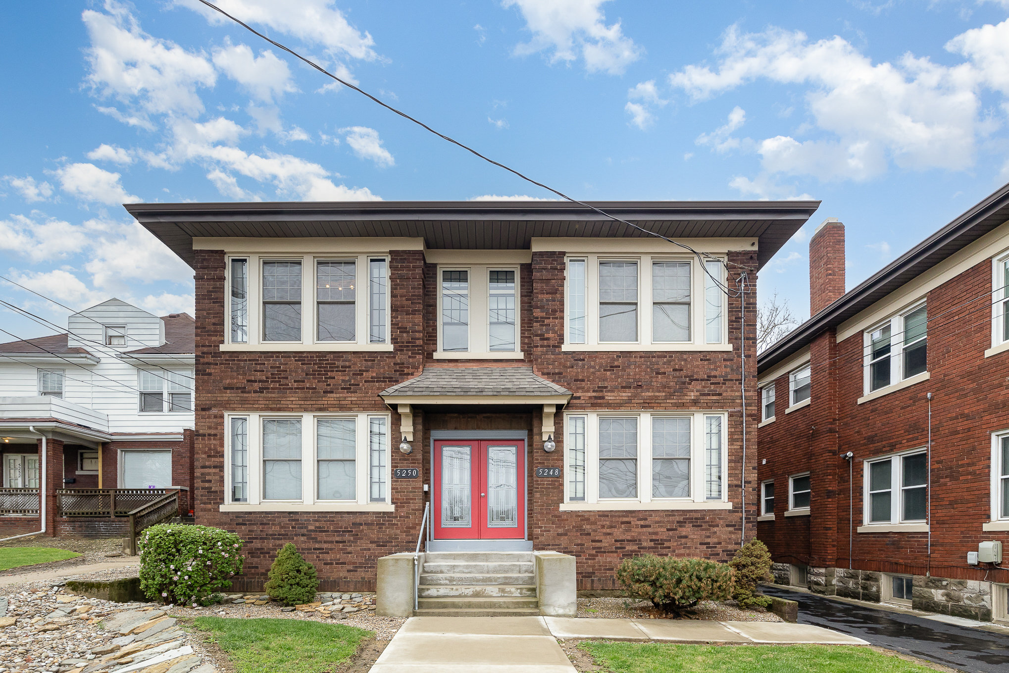 Front - 5248 Montgomery Rd