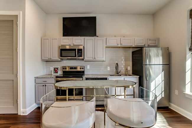 Building Photo - The Crescent - 1 Bedroom/1 Bath