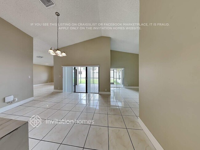Building Photo - 11520 Whisper Sound Dr