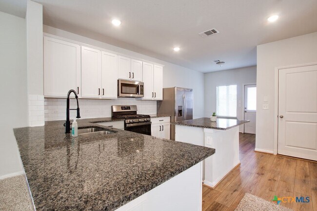 Building Photo - 324 Kenai Dr