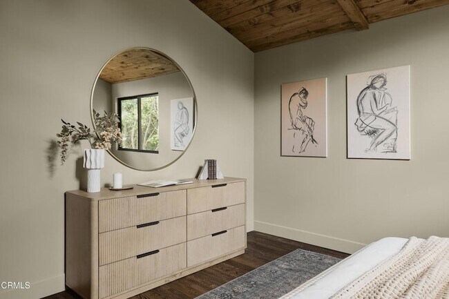 Building Photo - 12406 La Maida St