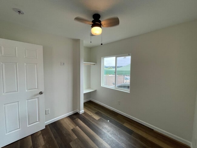 Building Photo - 2866-70 Ocean View Blvd