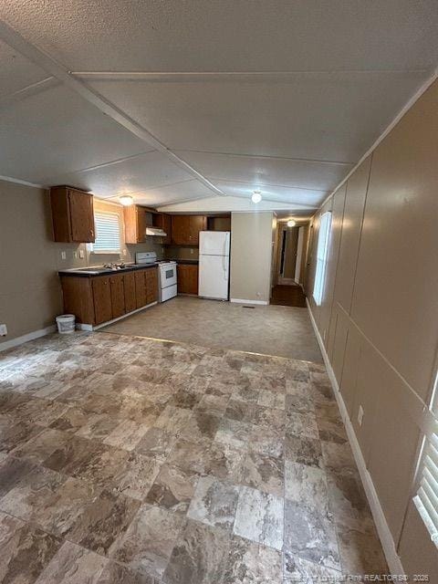 Building Photo - 165 Kesler Dr