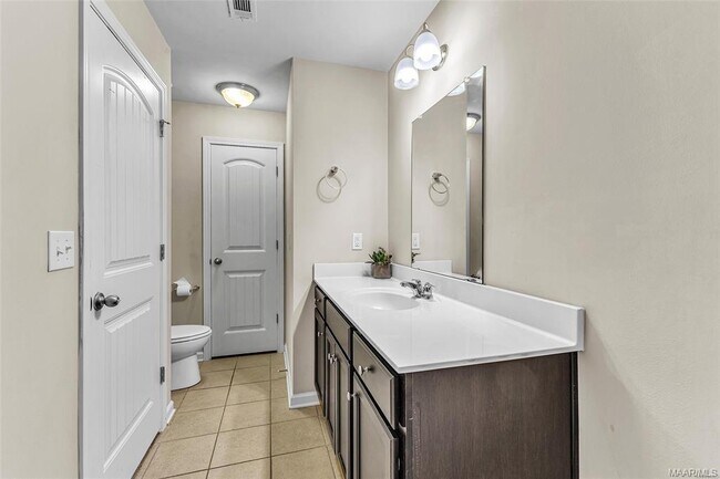 Building Photo - 9348 Turnberry Park Dr