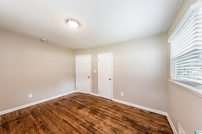 Building Photo - 1144 Linwood St