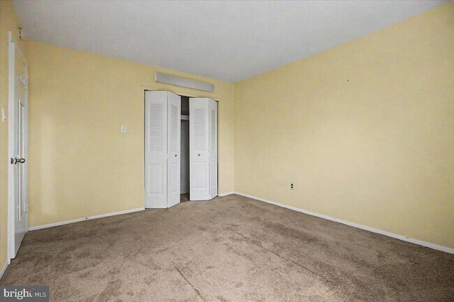 Building Photo - 2282 Suzann Dr