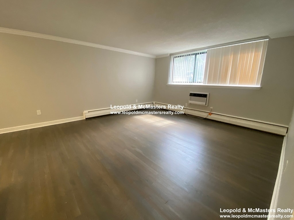 Building Photo - 520 Washington St