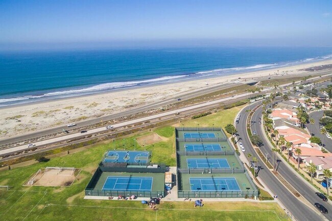 Building Photo - Vacation Home on the Channel Available July 15-Aug 15