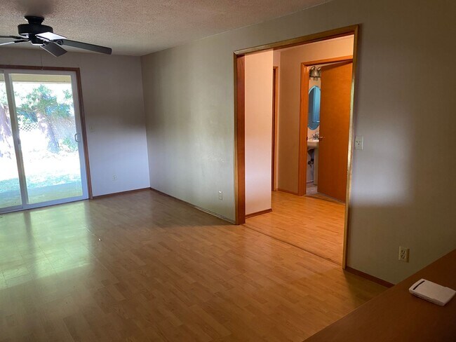 Building Photo - Sedro Woolley Rambler