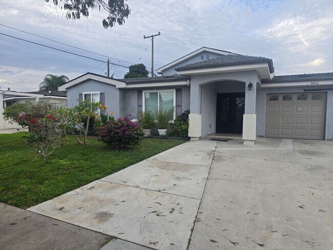 Building Photo - 6611 Kiowa Rd