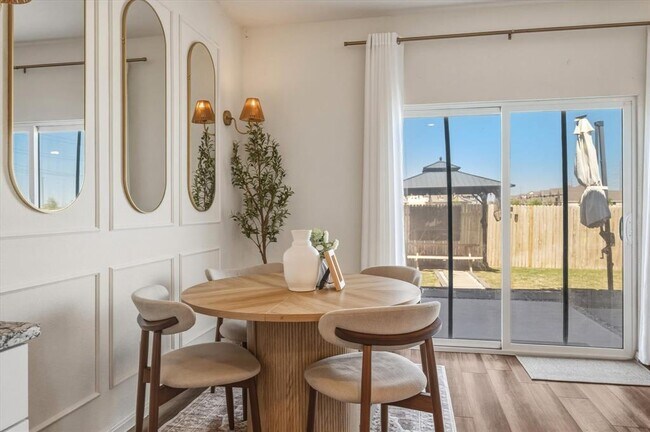 Building Photo - 232 Waterbuck Lp