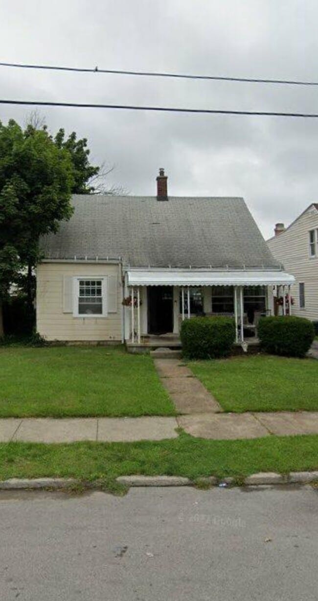 Primary Photo - 2954 South Ave