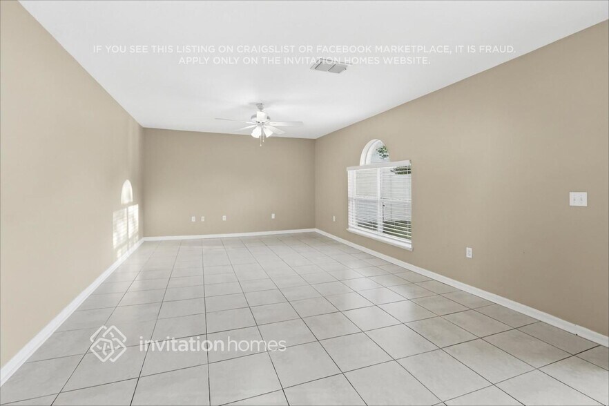 Building Photo - 13501 Mango Bay Dr