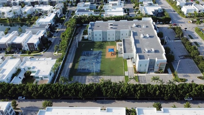 Building Photo - 10447 NW 66th St