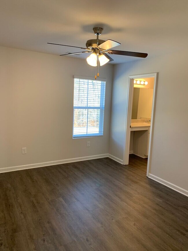 Building Photo - Now Pre-Leasing — Spacious 3 Bed, 2.5 Bath Home in Cullman!