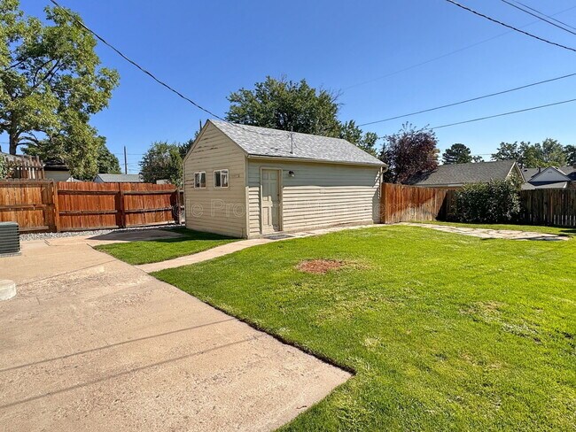 Building Photo - 4720 Elm Ct