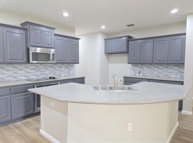Building Photo - 5916 Summerwood Dr