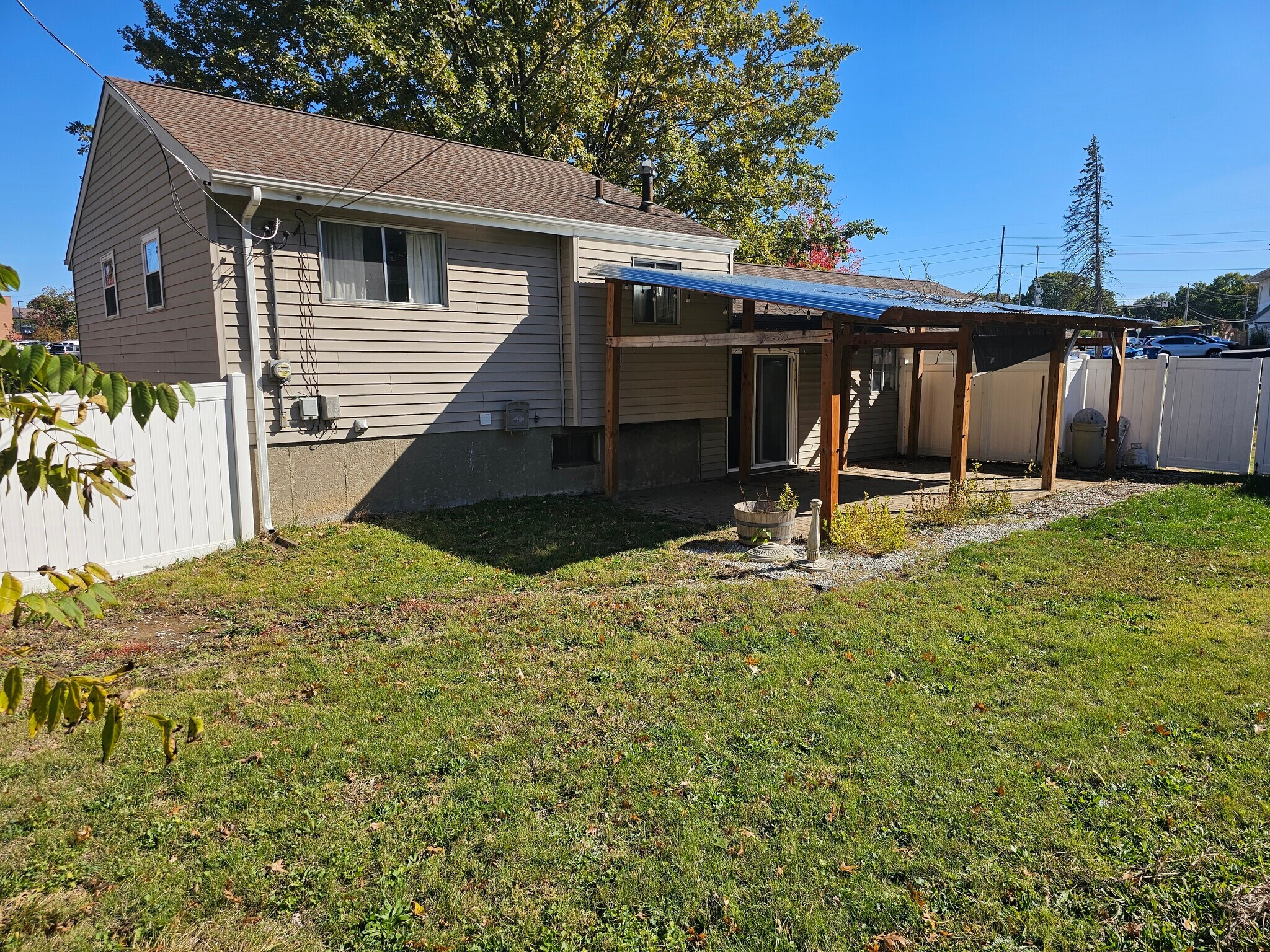 Building Photo - 3636 Reavis Barracks Rd