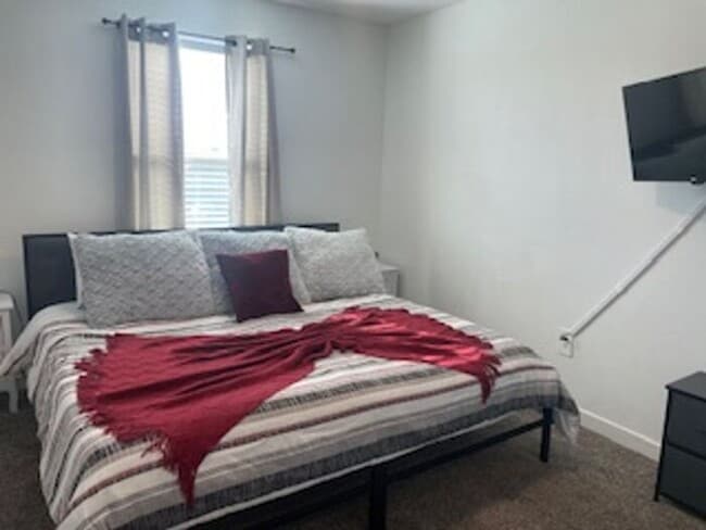 Building Photo - Beautiful Move-In Ready Two-Story Home in Silverbell Crossing!