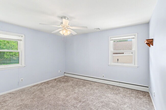 Building Photo - Three bedroom, two bath single family home in Camp Hill