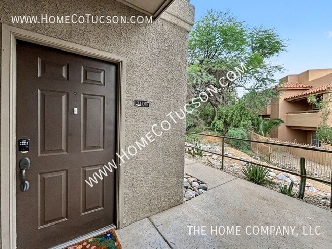 Building Photo - 1500 E Pusch Wilderness Dr