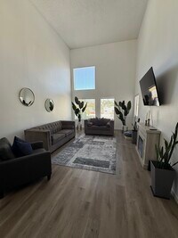 Building Photo - 1118 Valencia St