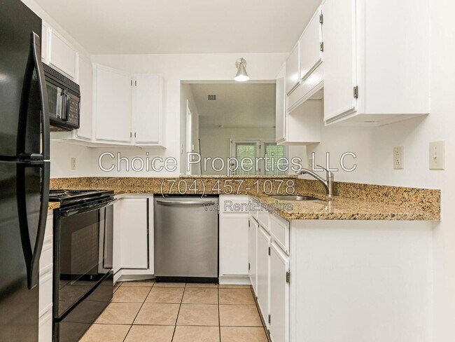 Building Photo - 6701 Bevington Ridge Rd