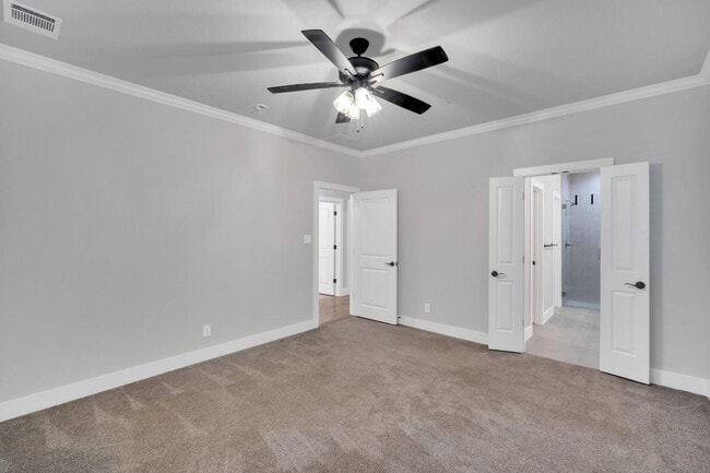 Building Photo - 500 Woodside Trl