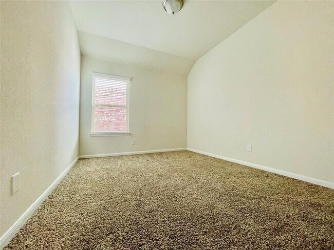 Building Photo - 21335 Cypress Live Oak Dr