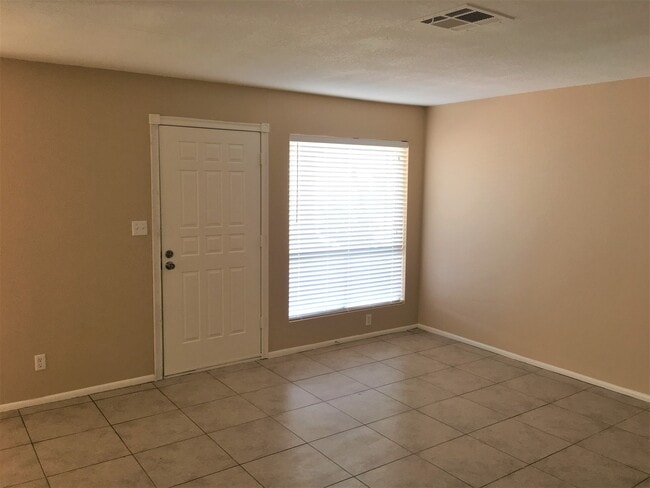 Building Photo - **CHARMING 2 BEDROOM/2 BATHROOM PATIO HOME IN CHANDLER (CHANDLER BLVD & COOPER)**