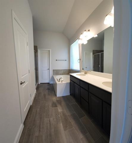 Building Photo - 1801 Spinnaker Dr