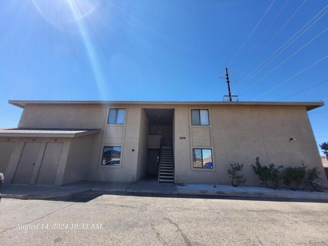 Primary Photo - 1004 Beverly Ave