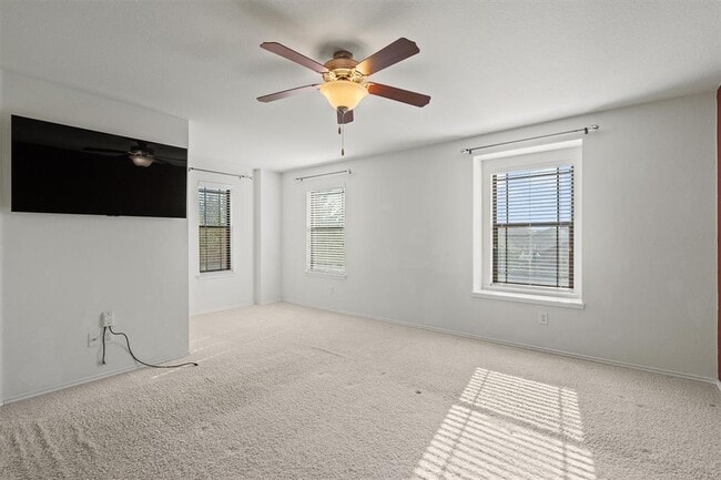 Building Photo - 12036 Pecangate Way