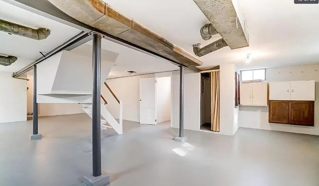 Building Photo - 348 Don Ln