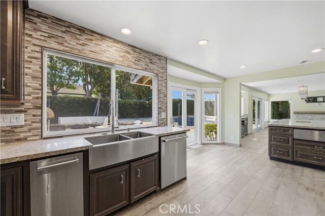 Building Photo - 29142 Bobolink Dr