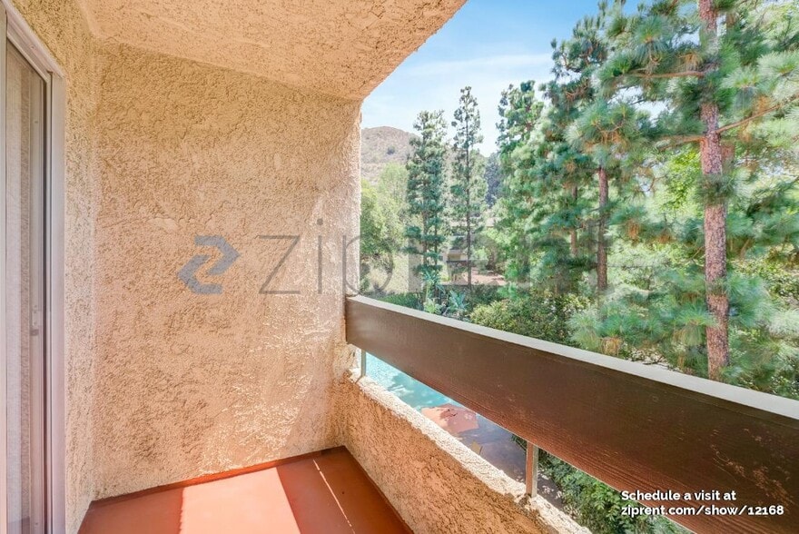 Building Photo - 2700 Cahuenga Blvd E