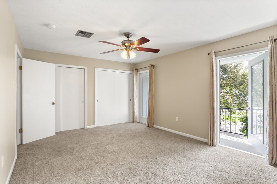 Primary bedroom - 117 28th St